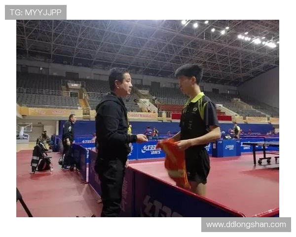 北京乒乓球队在锦标赛中以50分稳居积分榜首位展现强劲实力